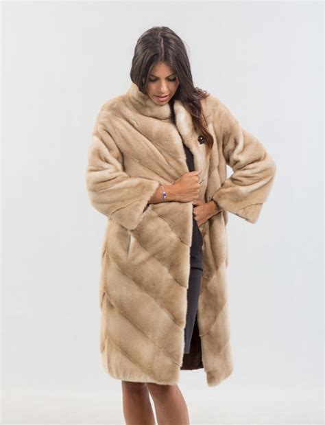 how much does a real mink coat cost